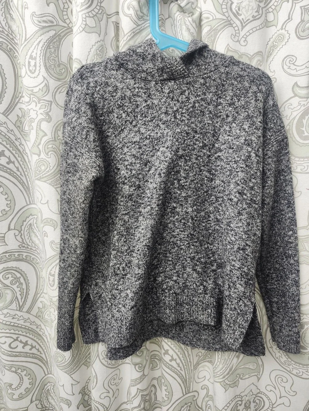 Old Navy Girls Sweater